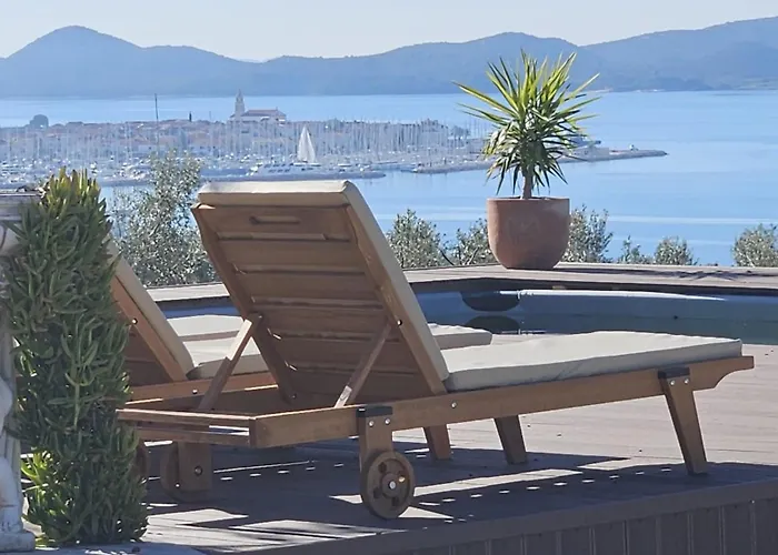 Villa Magic View