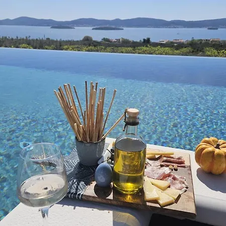 Villa Magic View